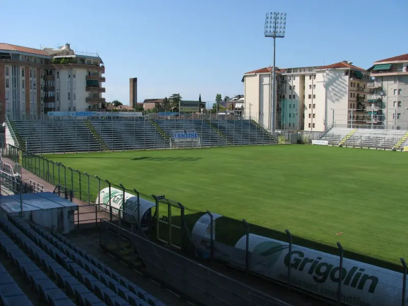 Lo stadio Tenni
