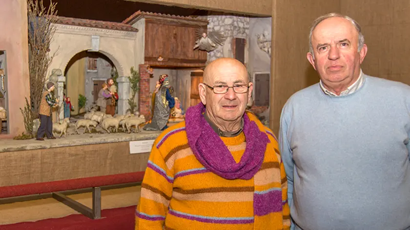 DeMarchi San Marco Di Resana mostra internazionale dei presepi Alfondso Pozzobon con collaboratore Riccardo Bortolotto