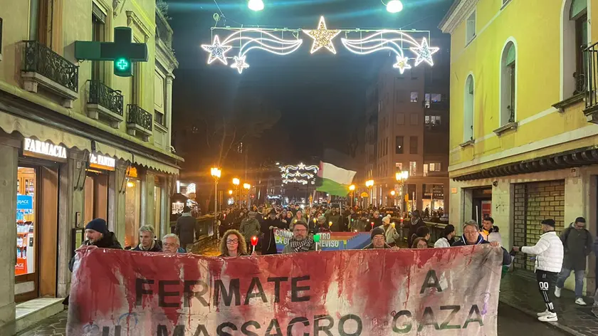 Fiaccolata per la pace a Treviso