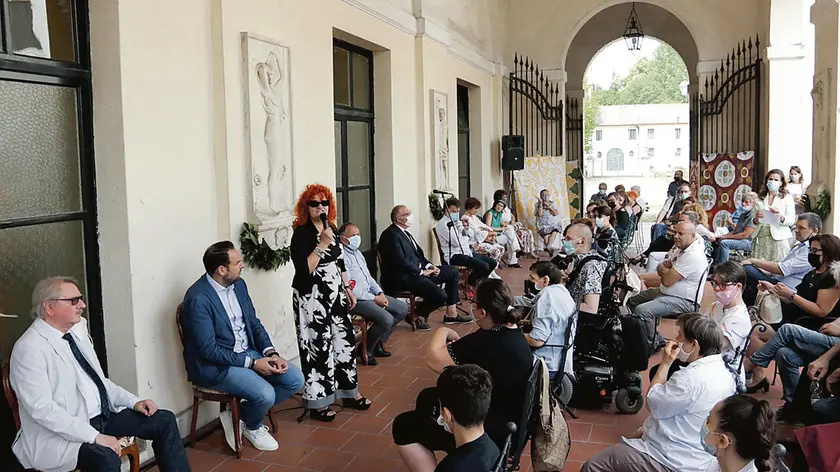 ZAGO AG.FOTOFILM TREVISO VILLA MARGHERITA INCLUSIVA CON MIRELLA TUZZATO