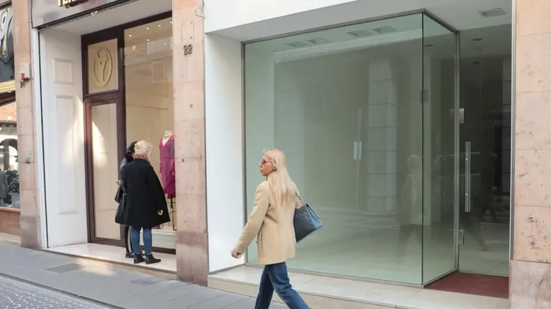 passerini agenzia fotofilm treviso negozi chiusi treviso via martiri della libertà