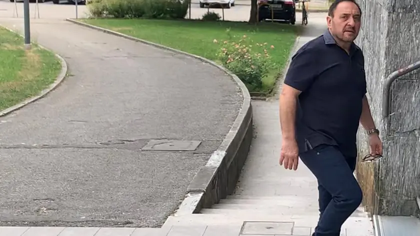 Dimitre Traykov all'ingresso del tribunale di Pordenone