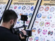 Alcuni contrassegni affissi al Viminale per la presentazione dei simboli elettorali, Roma, 21 gennaio 2018. ANSA/ANGELO CARCONI