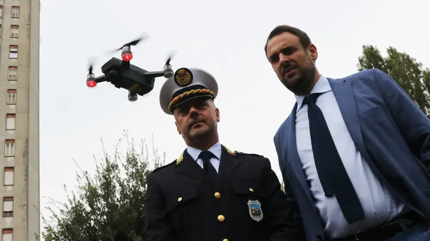 BORIN . AG.FOTOFILM . TREVISO . POLIZIA MUNICIPALE PRESENTAZIONE PRESENTAZIONE DRONI X LA SICUREZZA IN VIA PISA