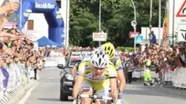 CAMPIONE Il trevigiano Stefano Vettorel batte tutti in volata a 4 Sotto, sul podio in tricolore
