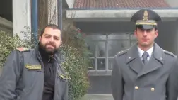 A destra il tenente Munzi