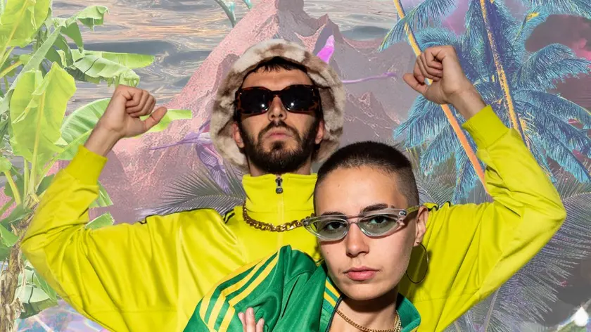 Lorenzo Battistel, diplomato in percussioni a Venezia, con Sara Santi, voce trevigiana del gruppo, una laurea in arabo ed ebraico