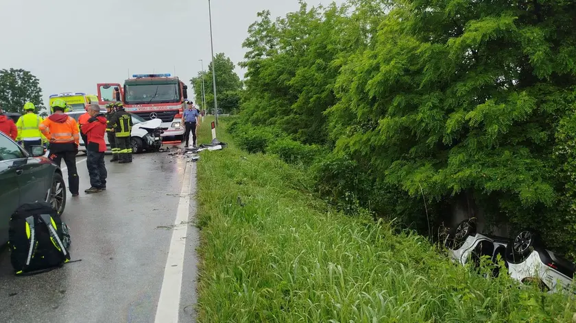 I soccorsi sulla provinciale 15 Cadore Mare all’altezza di San Vendemiano
