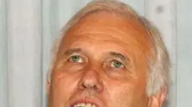 Qui sopra Giorgio Buzzavo ammini- stratore delegato di Verde Sport