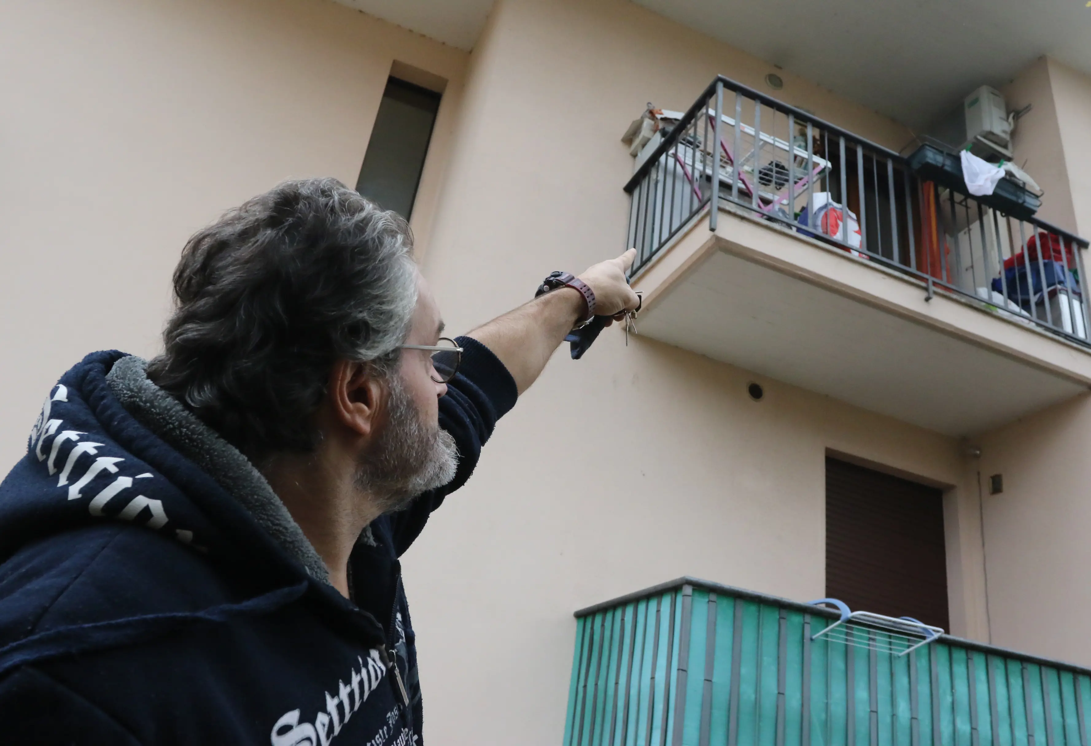 FILIPPI AG.FOTOFILM PREGANZIOL . FURTI in casa, IN FOTO VIA V. VENETO,9