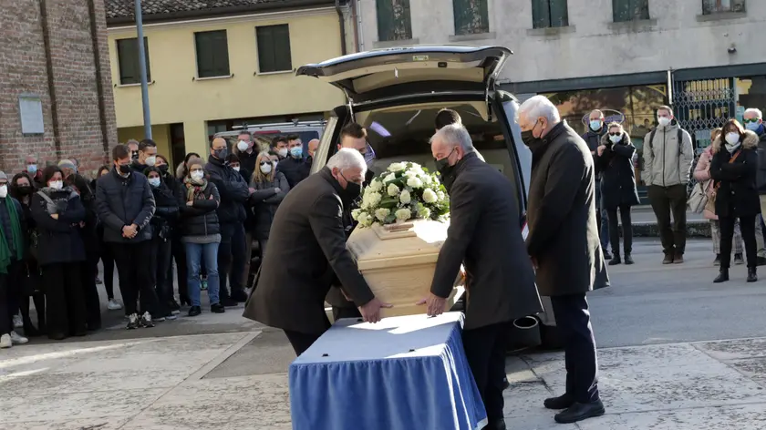 ZAGO AG.FOTOFILM ZERO BRANCO FUNERALE MATTIA ACQUILIN