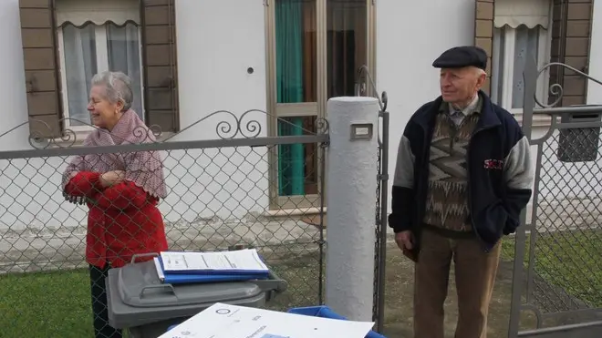 AGOSTINI TREVISO CONTARINA CONSEGNA CASSONETTI SULLA CASTELLANA NUOVA RACCOLTA DIFFERENZIATA