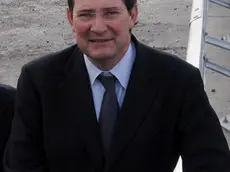 Giancarlo Galan (dx) e l'assessore regionale ai Lavori Pubblici Renato Chisso (sx), in una foto di repertorio del 19 dicembre 2008, in visita al cantiere per la costruzione del passante di Mestre. ANSA/ANDREA MEROLA