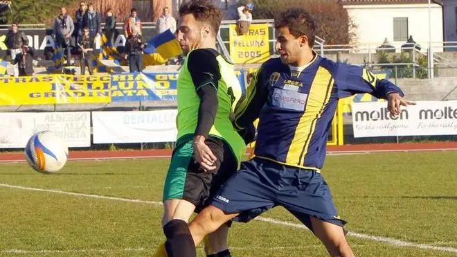 Doro Montebelluna calcio Montebelluna contro Belluno Federico Furlan contro Garzoni