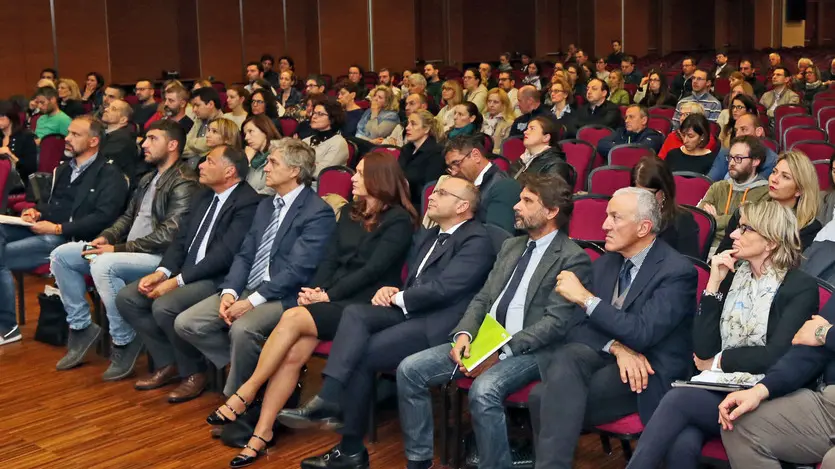 AGOSTINI AG.FOTOFILM TREVISO ULSS2-INCONTRO INFORMAZIONE VACCINI ALL'HOTEL BHR