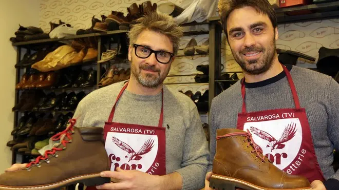 Agostini Treviso artigiani in cittˆ in foto calzolai miro e carlo carlesso