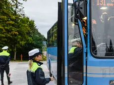 Allegranzi Pieve di Soligo Vigili Urbani controllano Bus studenti