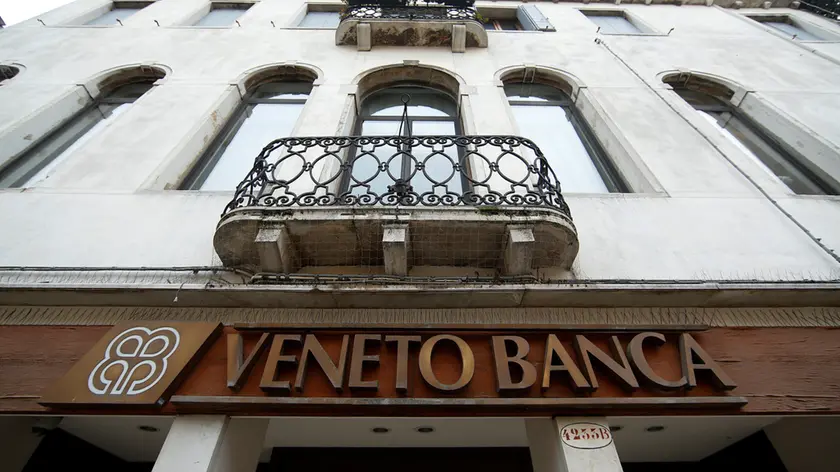 The logo of Veneto Banca bank is seen in Venice, Italy, January 31 2016. REUTERS/Alessandro Bianchi/File Photo