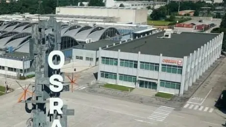 La storica “torre Osram”, com’era