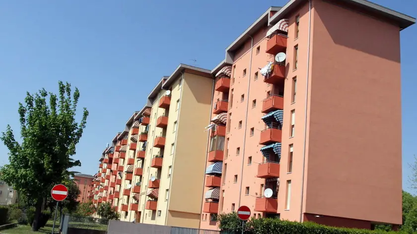 PASSERINI TREVISO IL BISCIONE E QUARTIERE SAN PAOLO AGENZIA FOTOGRAFICA FOTOFILM