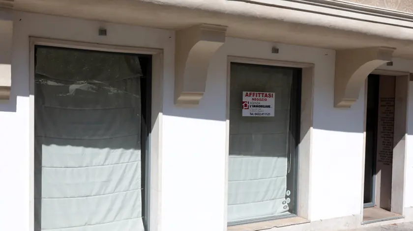 passerini agenzia foto film treviso negozi città in foto svalduz piazza pola