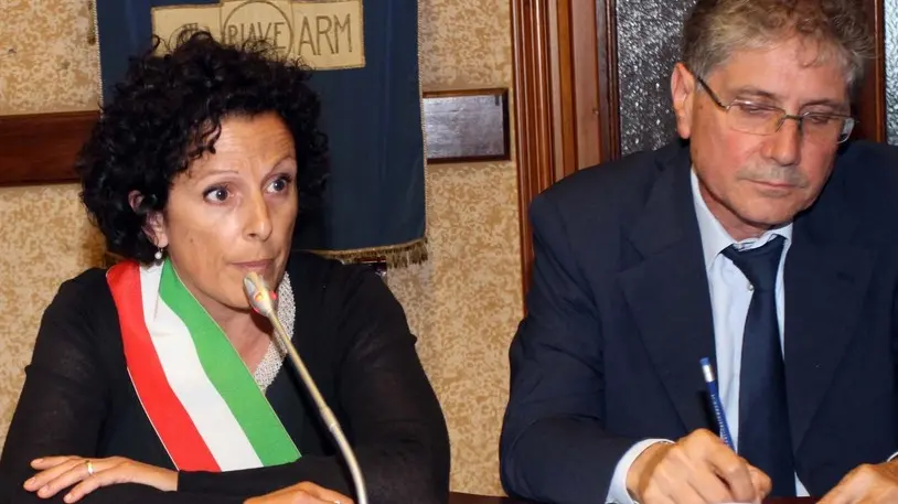 ALLEGRANZI MOGLIANO PRIMO CONSIGLIO COUNALE CON SINDACO CAROLA ARENA E LA NUOVA GIUNTA