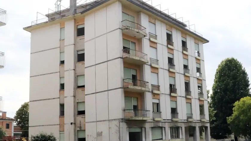 ZAGO AG.FOTOFILM TREVISO CONDOMINIO IN VIA B. D'ALVIANO