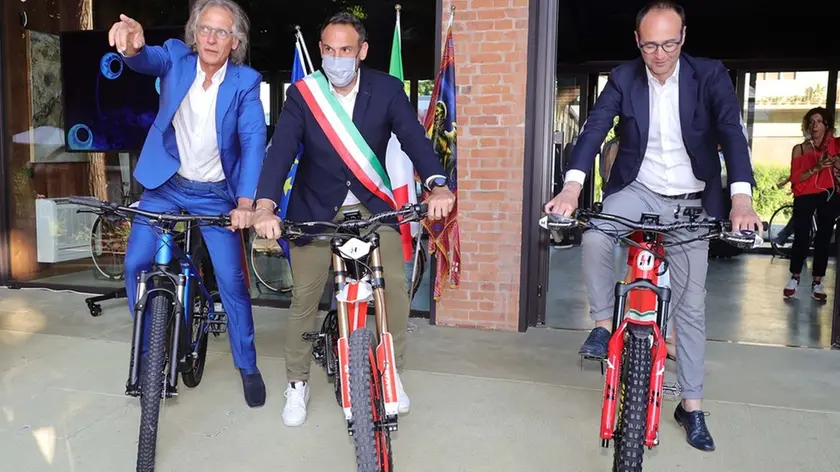 agostini agenzia foto film treviso bike hub presso ex pagnossin