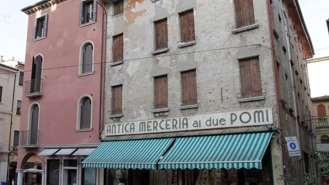 Tome Treviso Piero Cuzzol titolare merceria Due Pomi