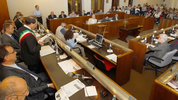 Guerretta Conegliano giuramento nuovo sindaco Floriano Zambon