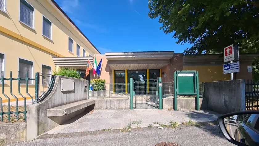 La scuola primaria “Edmondo De Amicis” in via Fontane, nell’omonima frazione di Villorba, ospita 140 alunni