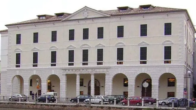 NUOVA SEDE UNIVERSITA' DI TREVISO NELL'EX OSPEDALE SAN LEONARDO RESTAURATO DA CASSAMARCA OSPITERA' CORSI DI GIURISPRUDENZA E COMMERCIO ESTERO..