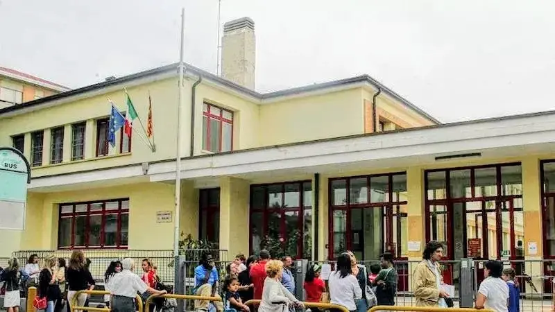 Le scuole Pascoli a Santa Maria del Rovere, uno dei plessi in maggiore sofferenza