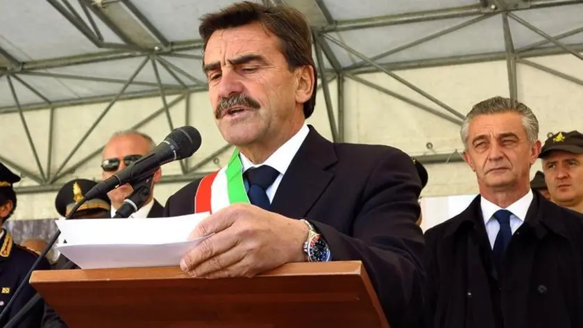 Vatrella Vittorio Veneto manifestazione per il 25 aprile sindaco Da Re