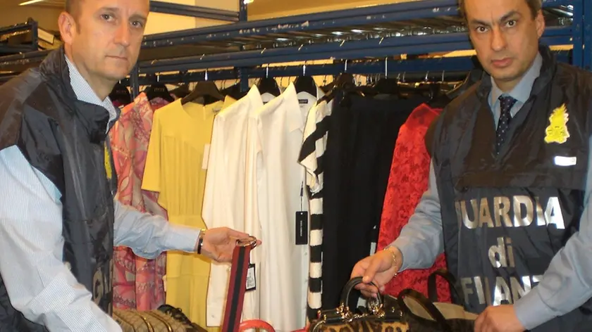 I sequestri di vestiti e accessori moda
