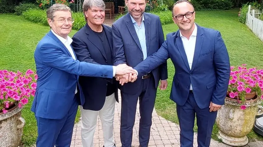 Da sinistra i candidati sindaci del centrodestra Renzo Carraretto (Casier), Gianni Cestaro (Preganziol), Davide Bortolato (Mogliano) e Marco Donadel (Roncade)