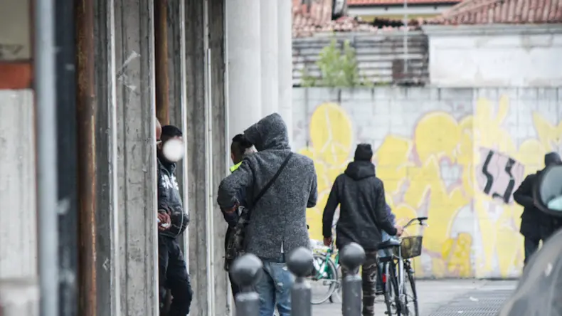 Agenzia Candussi, giornalista Morsego. Zona di spaccio in via monte san michele mestre