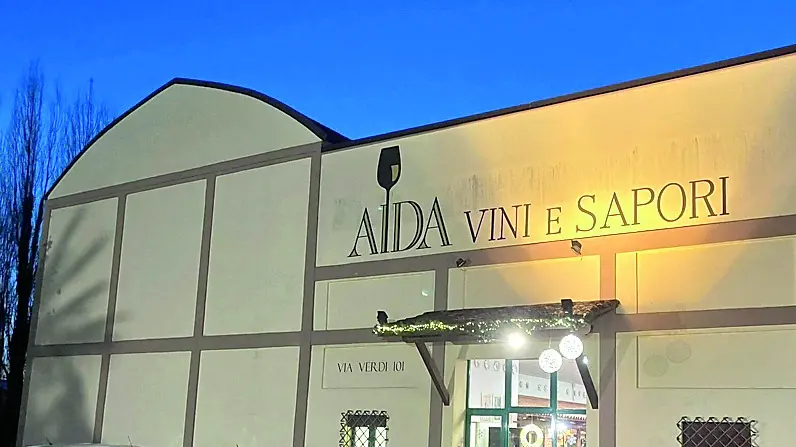 L’esterno del wine shop Aida a Oderzo dove è stato messo a segno un grosso furto di vini pregiati