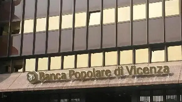 La sede della Banca Popolare di Vicenza, in una immagine del 22 settembre 2015..ANSA/