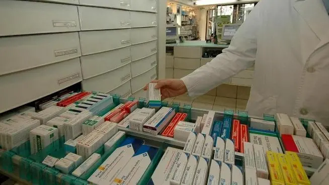 Belluno, 27aprile 2006. farmaciaTorna a febbraio il Banco farmaceutico