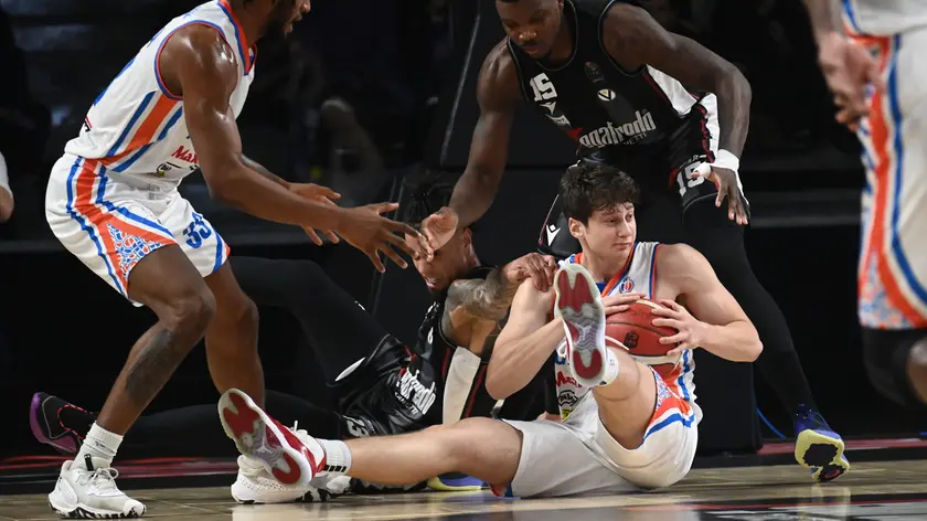 guerretta foto er virtus bologna treviso leonardo faggian i