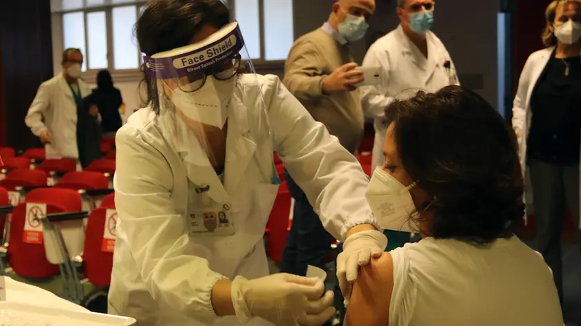 ZAGO . AG.FOTOFILM . TREVISO . CA' FONCELLO PRIMI VACCINATI AL COVID19