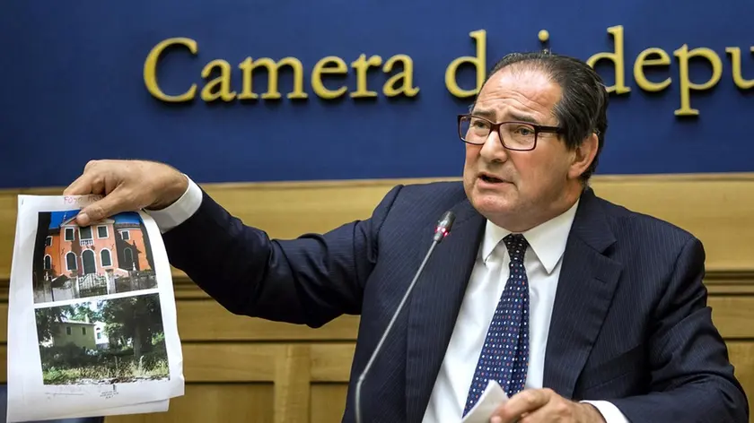 Foto Roberto Monaldo / LaPresse.23-06-2014 Roma.Politica.Conferenza stampa di Giancarlo Galan.Nella foto Giancarlo Galan..Photo Roberto Monaldo / LaPresse.23-06-2014 Rome (Italy).Press conference by Giancarlo Galan.In the photGiancarlo Galano