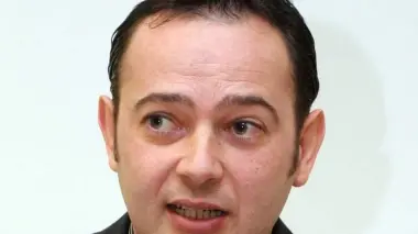 Denis Susanna, presidente Cia a fianco un campo da colza Sotto lo stabilimento Effetre ieri è stato concessa la cig