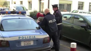 L’arresto dei rapinatori da parte della polizia