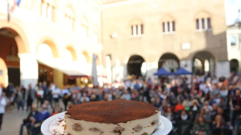BORGHESI AG.FOTOFILM TREVISO PREMIAZIONI TIRAMISU' IN P. DEI SIGNORI