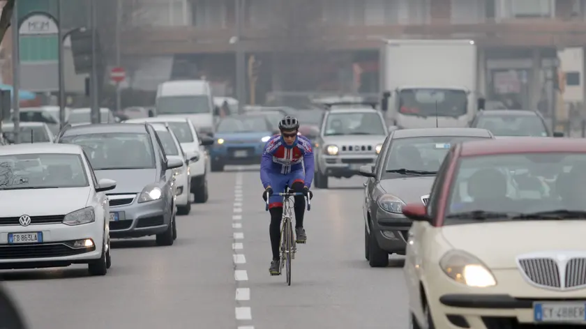 Traffico a Treviso: la Marca è la nona provincia più inquinata d’Italia, nonostante domeniche ecologiche, targhe alterne, ordinanze anti smog