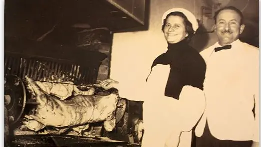 Era il 1957: Rino e Carolina Agostinetto trasformano la loro casa in un semplice locale: durerà 65 anni