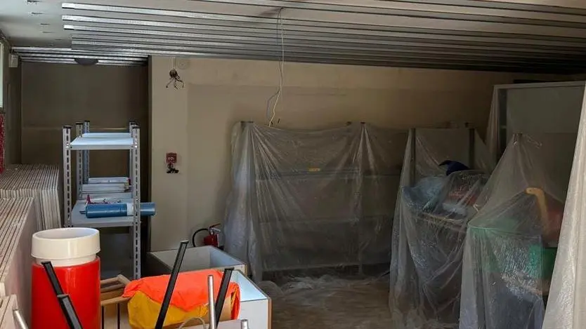 Una fase del cantiere presso l’asilo comunale Panizza a Conegliano durante l’estate