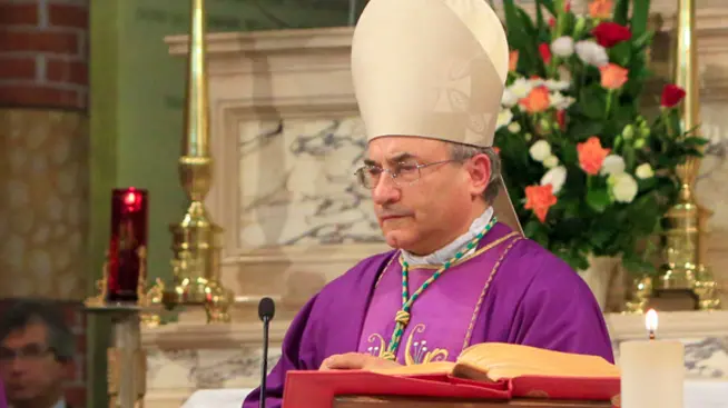 Guerretta Pieve Di Soligo cerimonia funebre celebrata dal vescovo Corrado Pizziolo